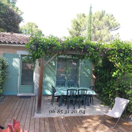 39 - Mazet Provencal Dans Village Vacances Gaujac  Eksteriør bilde